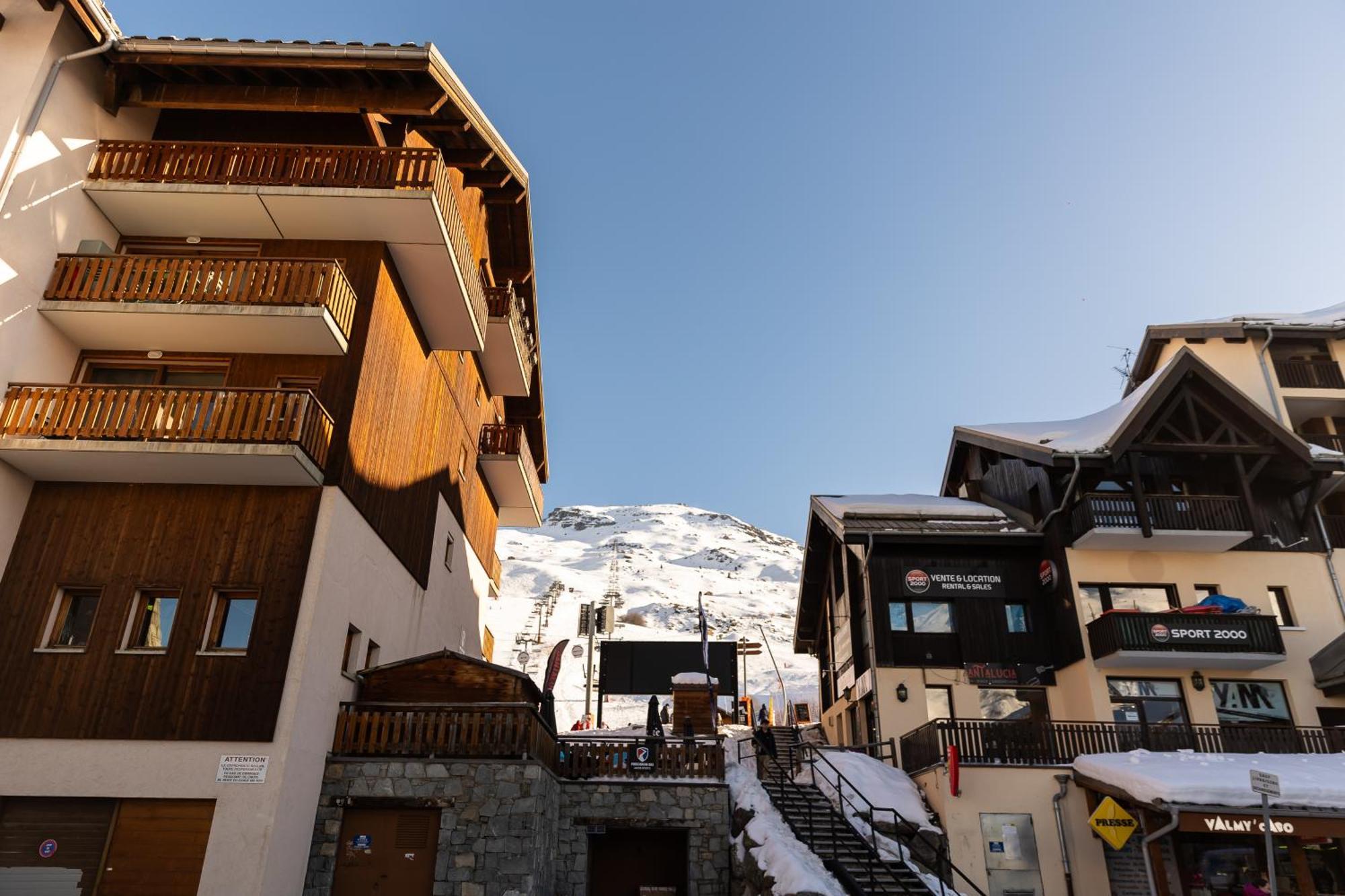 Hotel L'Aigle Valmeinier Exterior photo
